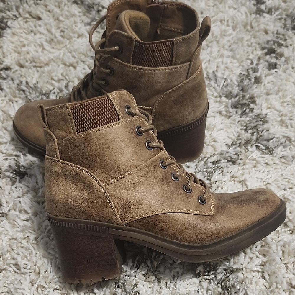 Crown Vintage Women's Brown Ankle Boots Size 7
